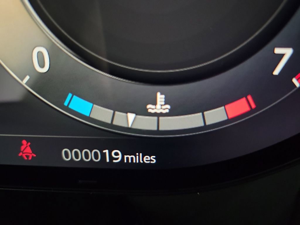 Used 2023 Land Rover Range Rover Sport SE Dynamic image 19