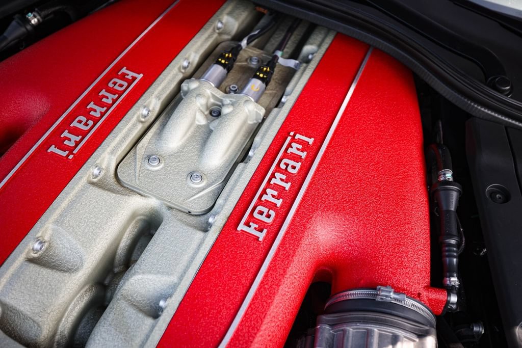 Certified 2022 Ferrari 812 GTS RWD image 28