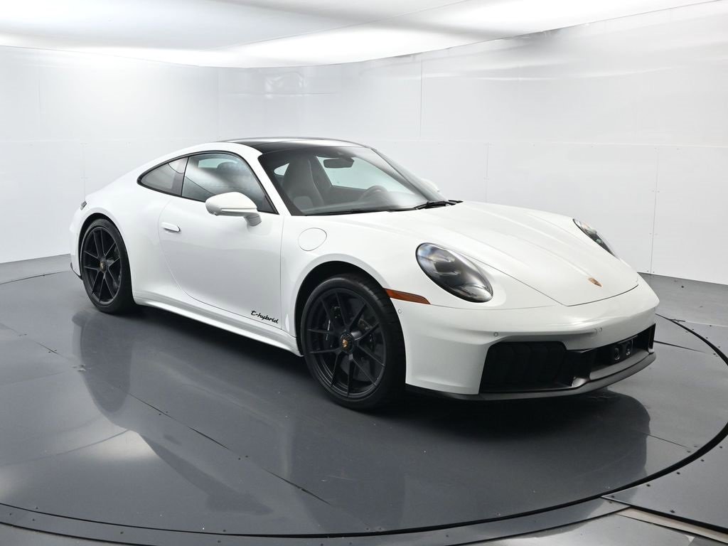 Used 2025 Porsche 911 Carrera 4 GTS image 16