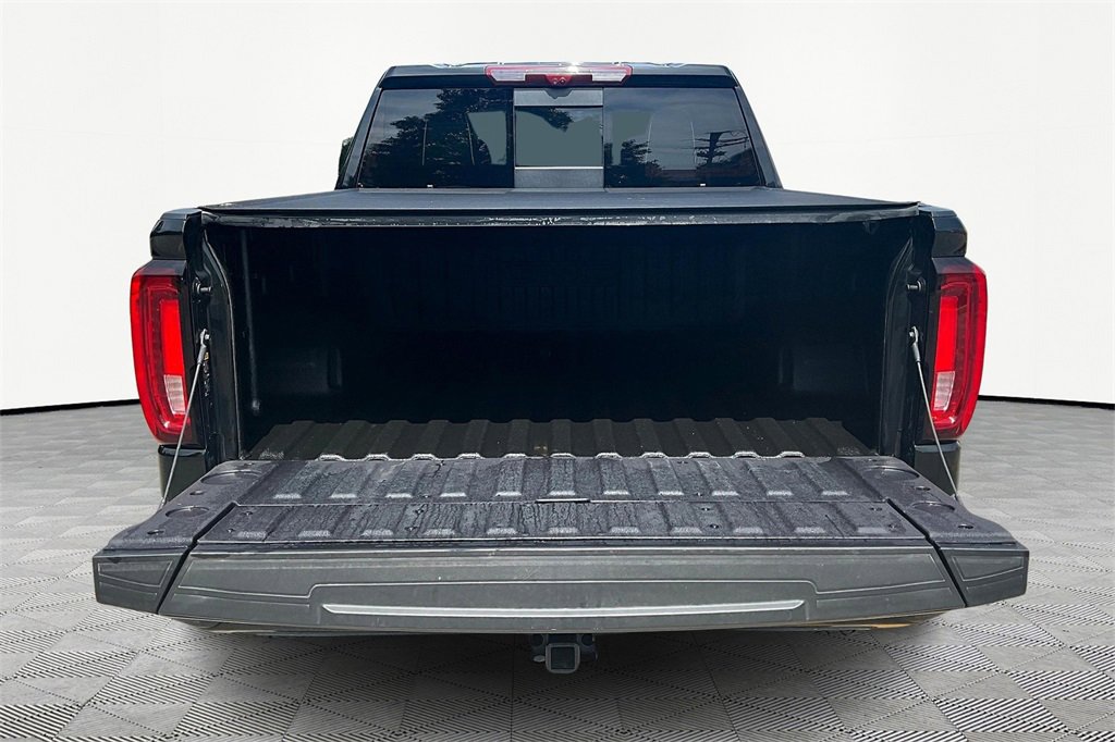 Used 2025 GMC Sierra 1500 AT4X image 18