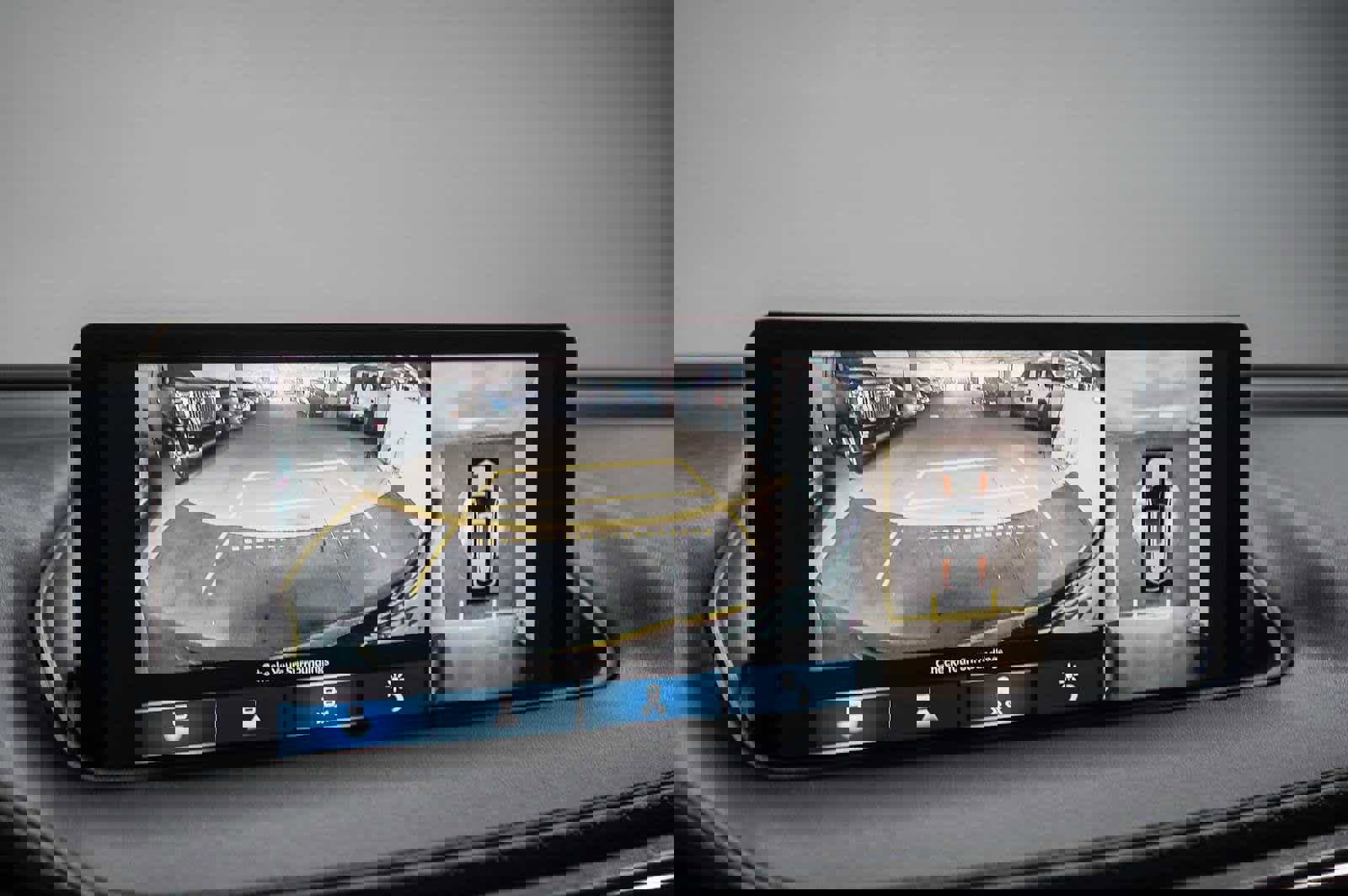 Used 2023 Acura MDX SH-AWD w/ Advance Package image 29