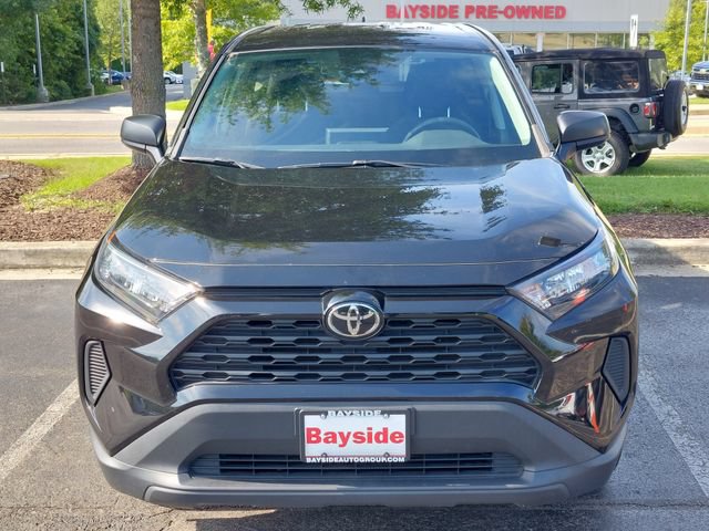 Certified 2022 Toyota RAV4 LE AWD/4WD image 3