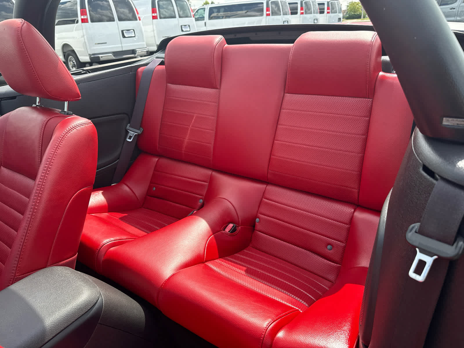 Used 2006 Ford Mustang GT RWD image 20