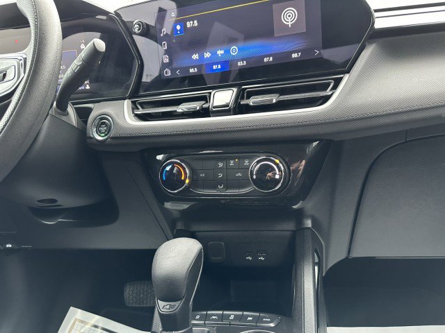 Used 2025 Chevrolet TrailBlazer LT image 28