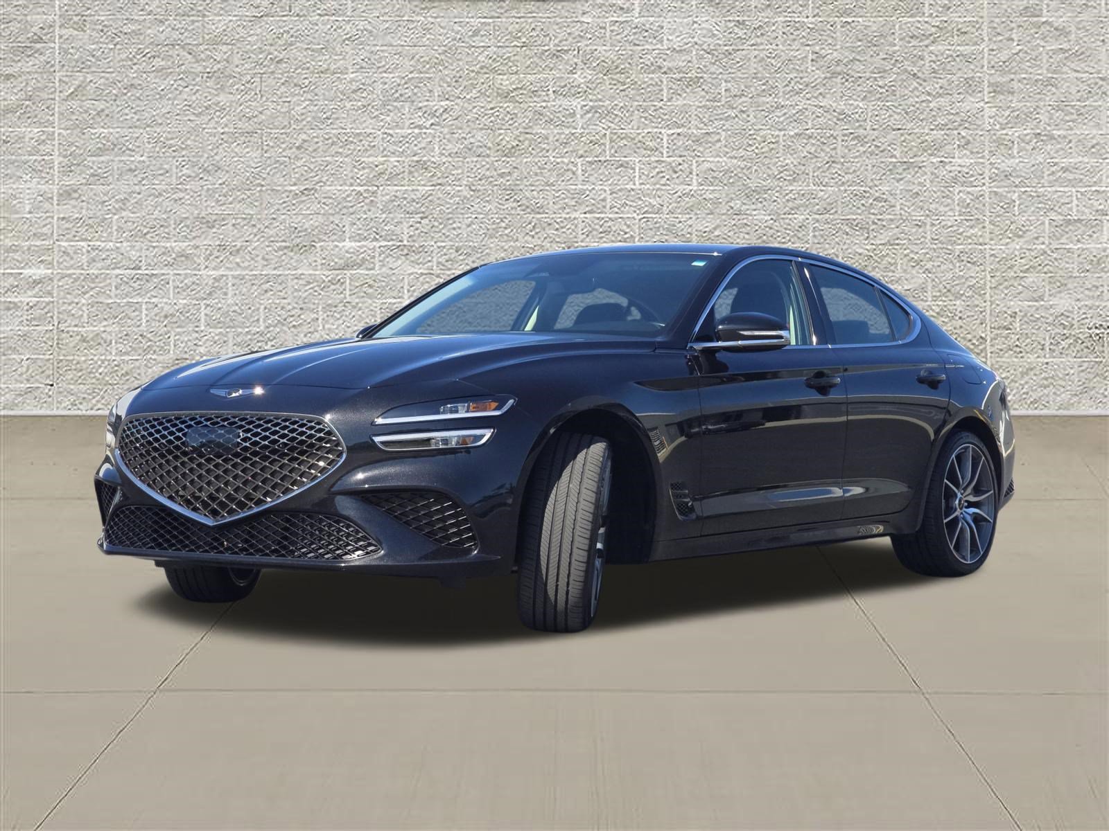 Used 2024 Genesis G70 2.5T AWD/4WD image 3