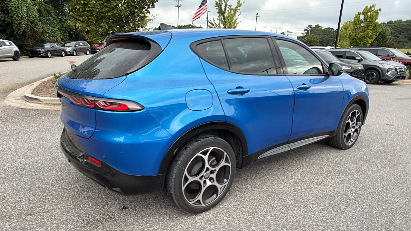 Used 2025 Alfa Romeo Tonale w/ Premium Package AWD/4WD image 8