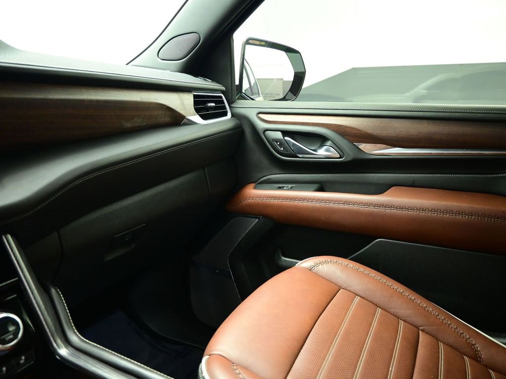 Used 2023 GMC Yukon XL Denali Ultimate image 26