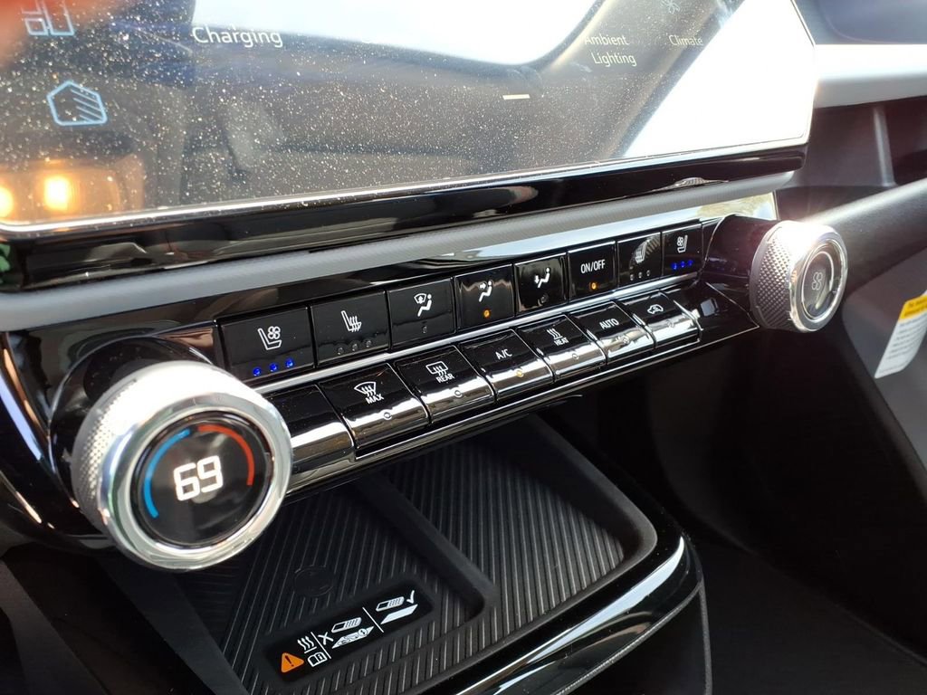 New 2027 Chevrolet Bolt RS w/ Technology Package image 20