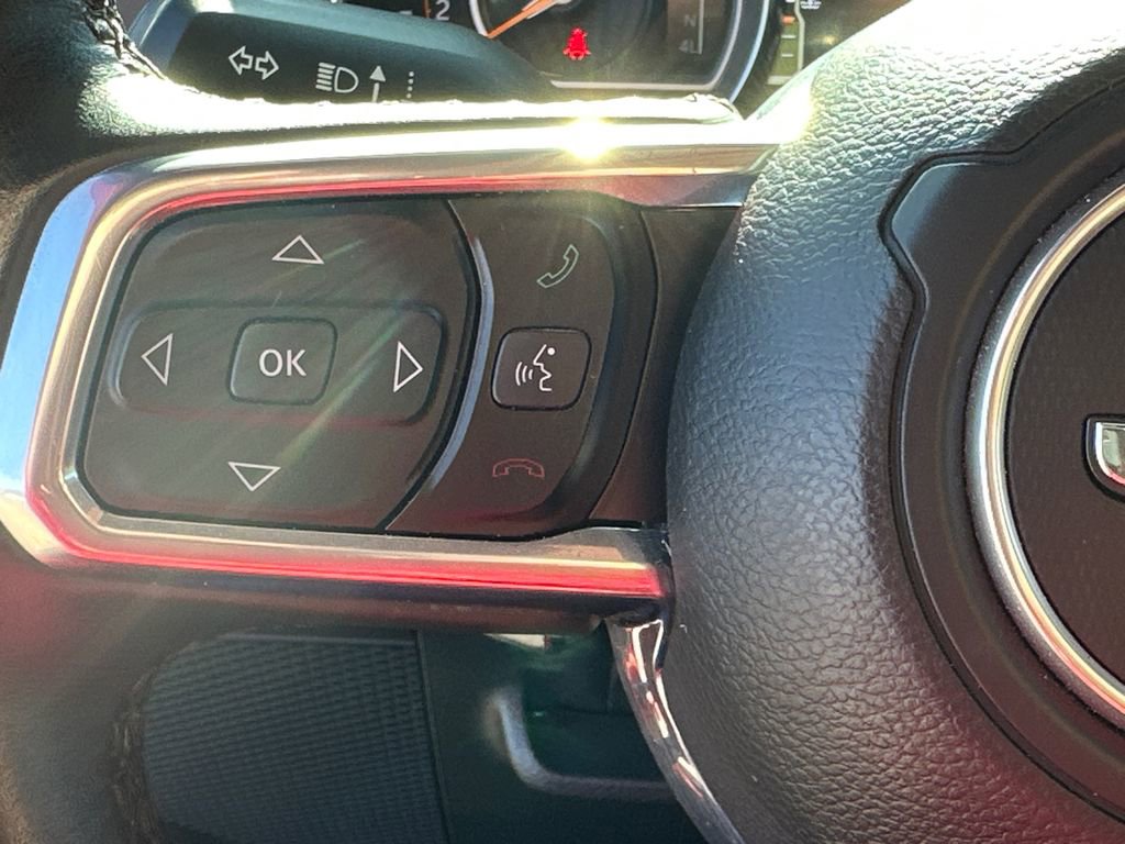 Used 2022 Jeep Wrangler Unlimited Sahara image 24