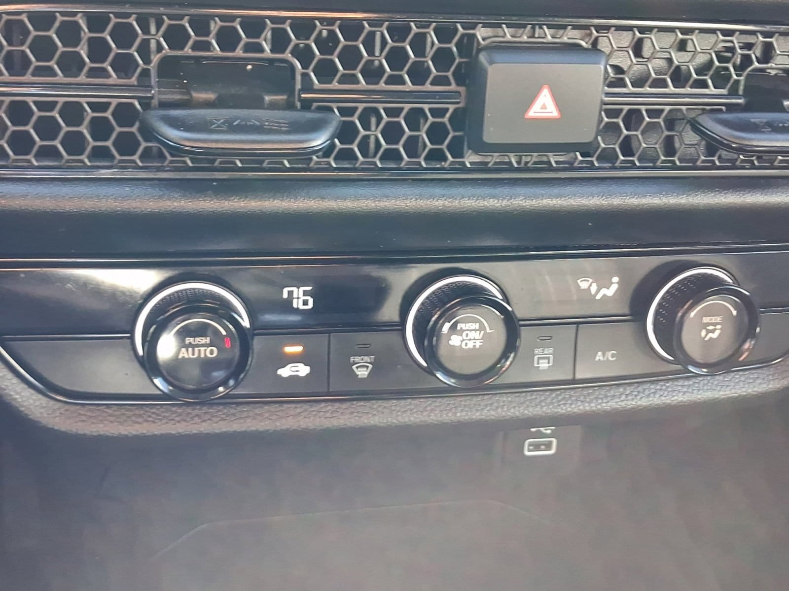 Used 2023 Honda HR-V LX image 17