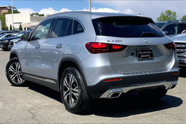 Used 2026 Mercedes-Benz GLA 250 4MATIC image 10