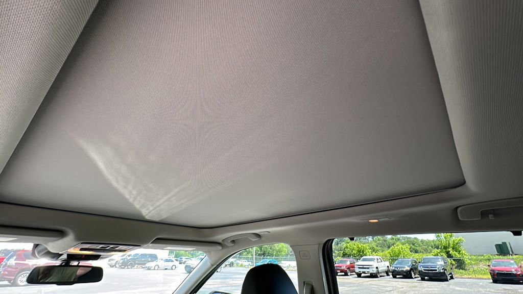 Used 2023 Nissan Rogue SL w/ SL Premium Package image 22