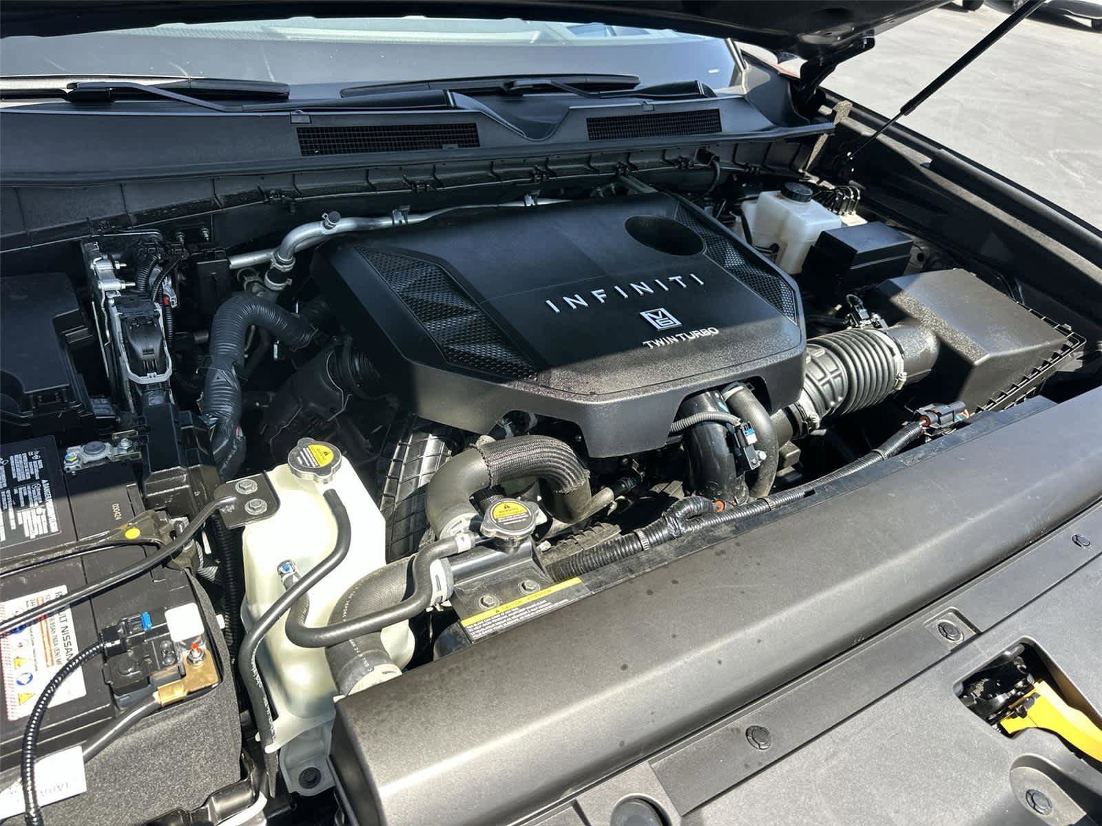Used 2025 INFINITI QX80 Luxe RWD image 10