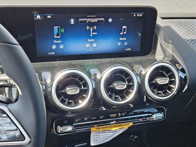 Used 2025 Mercedes-Benz GLA 250 image 12