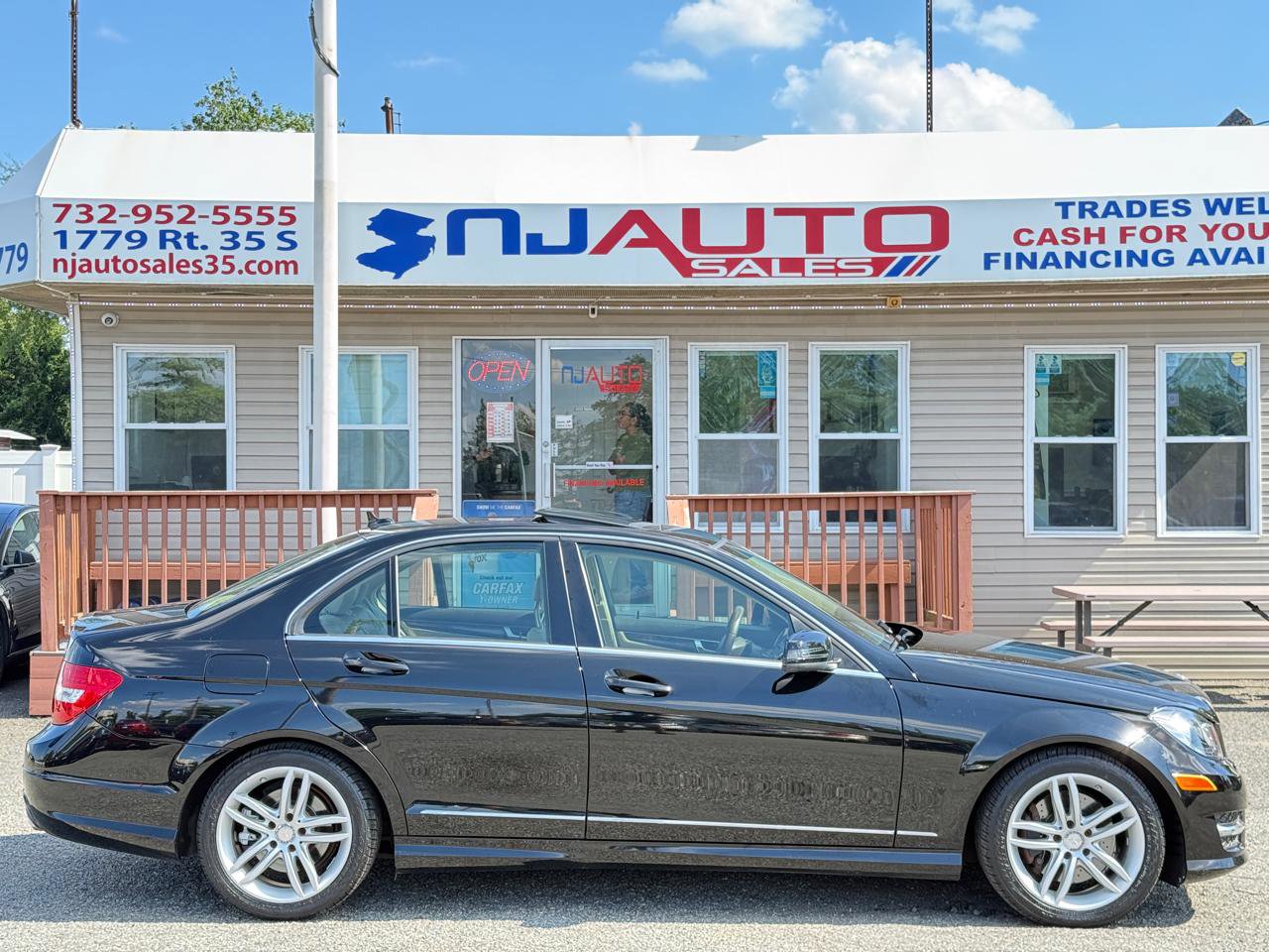 Used 2014 Mercedes-Benz C 300 4MATIC Sedan w/ Premium 1 Package image 3