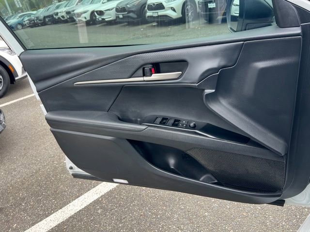 Used 2025 Toyota Camry XSE FWD image 19