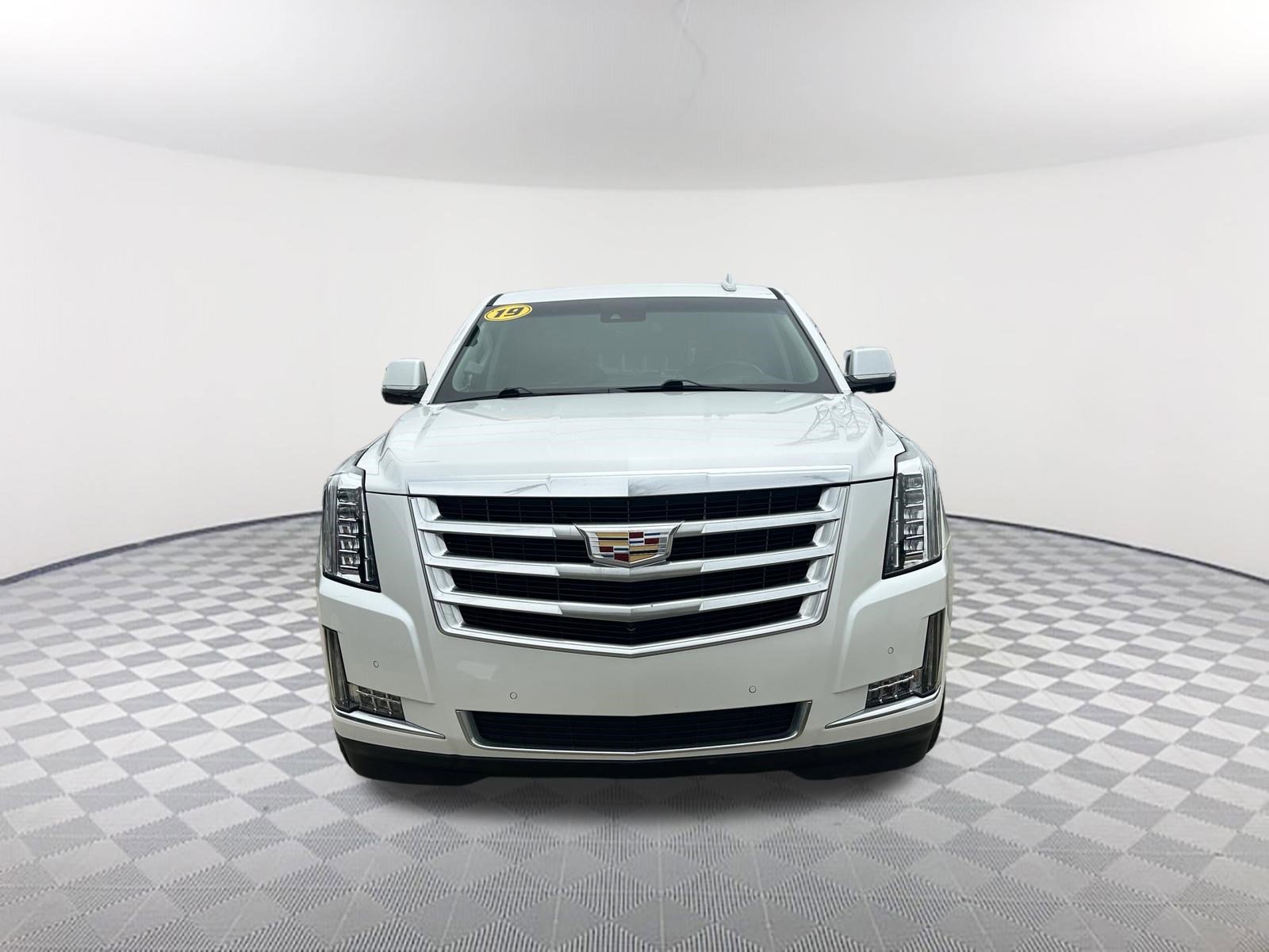 Used 2019 Cadillac Escalade Luxury video 2