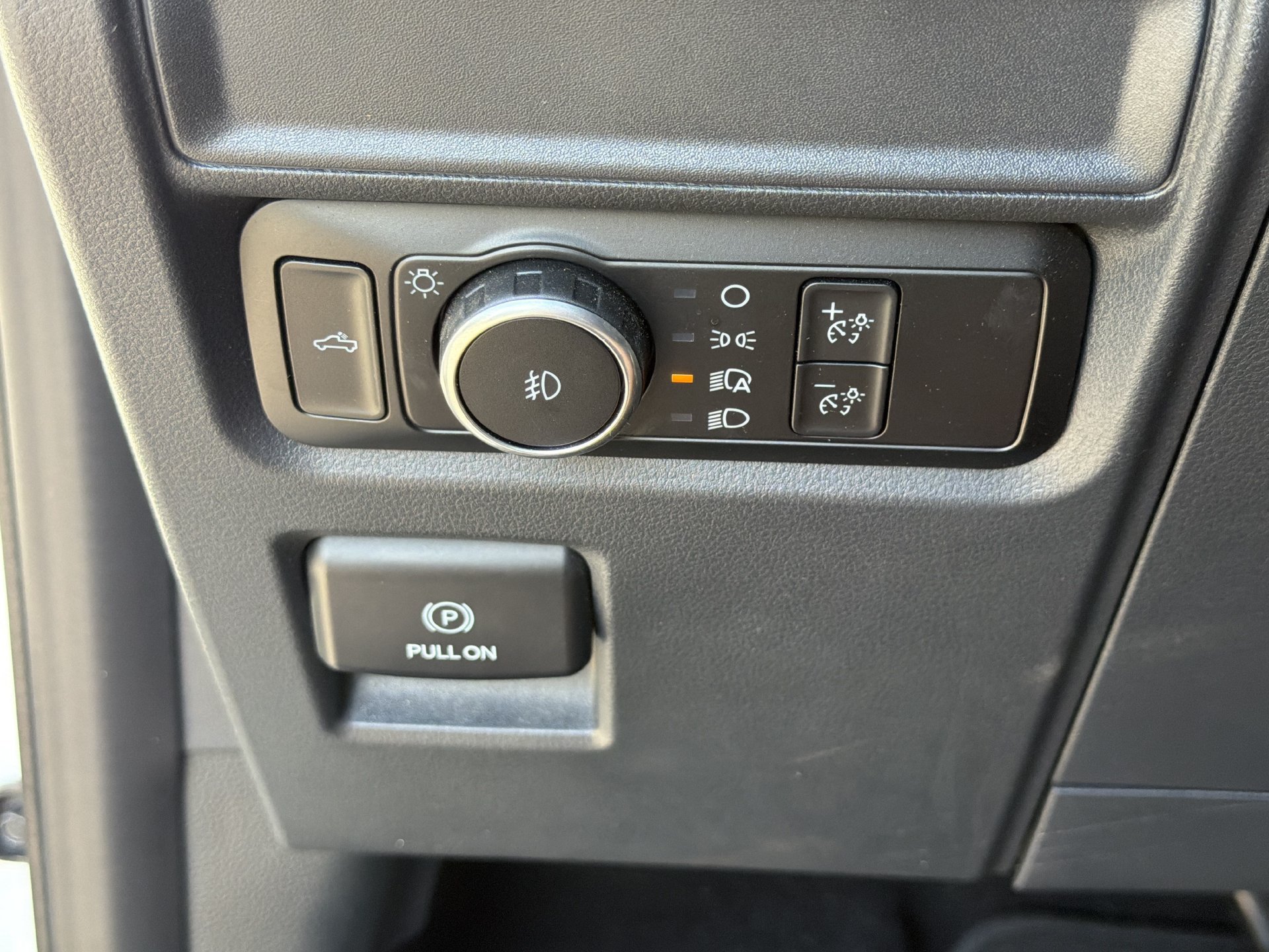 Used 2024 Ford F150 STX w/ STX Black Appearance Package RWD image 11
