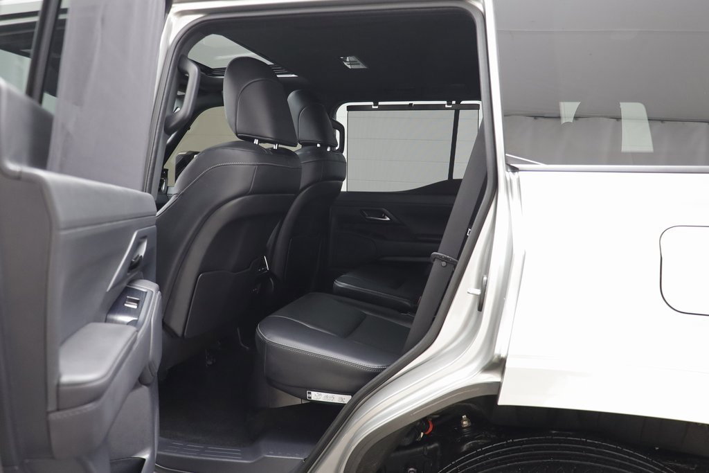 Used 2024 Lexus GX 550 550 Luxury w/ Accessory Package (Z1) image 14