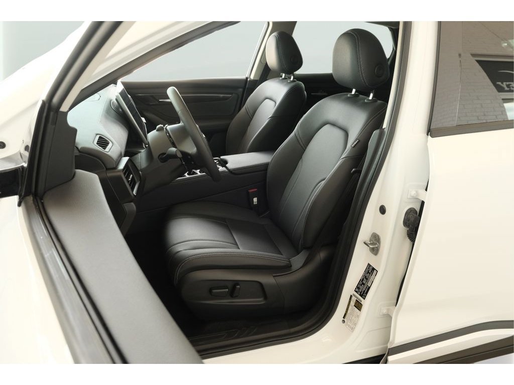 Used 2023 VinFast VF 8 Eco AWD/4WD image 12