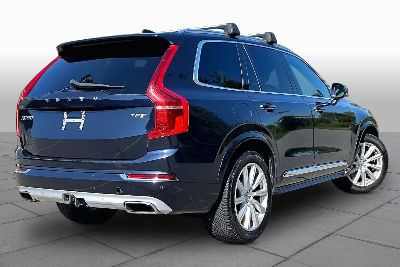 Used 2017 Volvo XC90 T8 Inscription w/ Vision Package AWD/4WD image 13