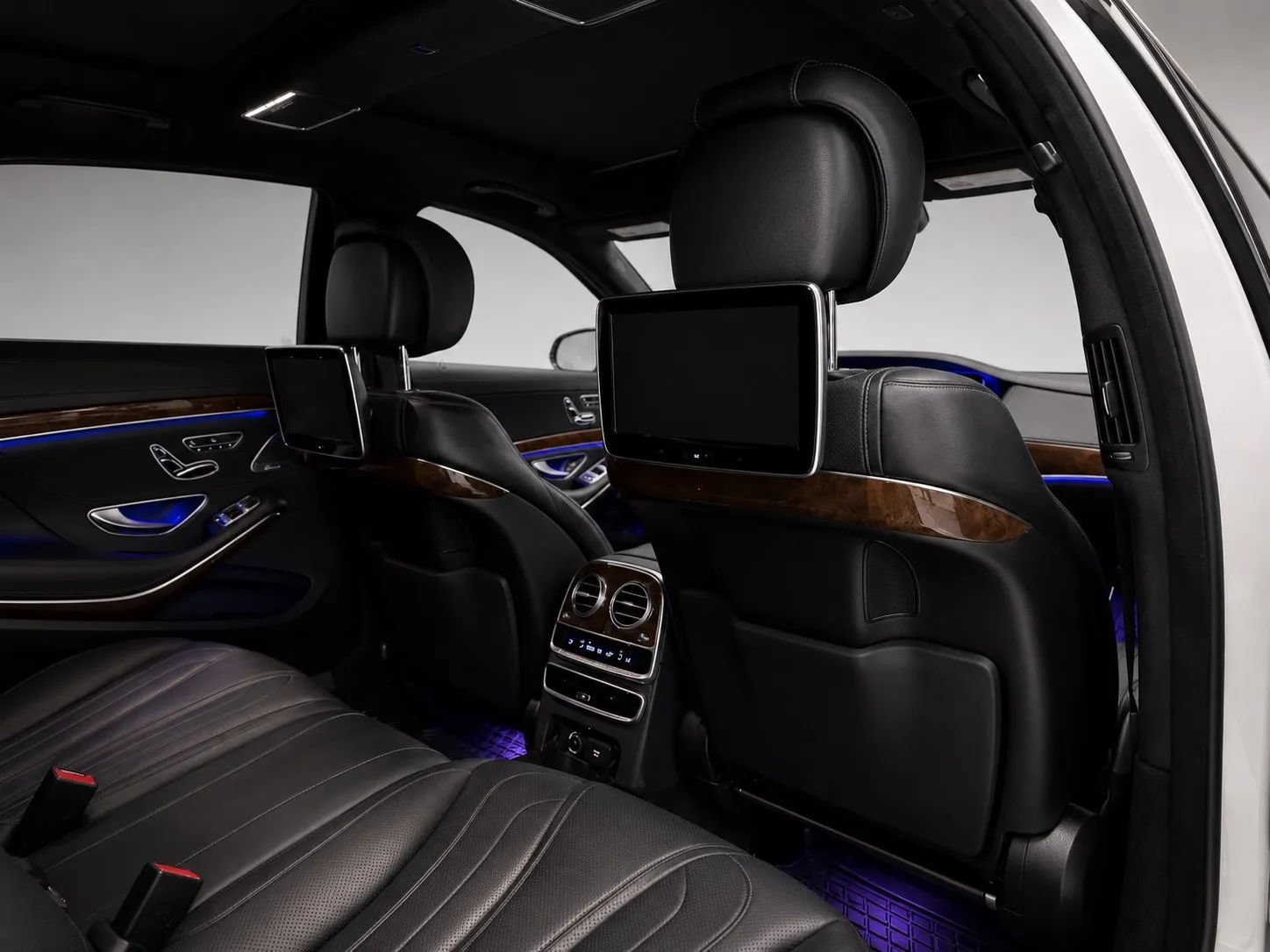 Used 2015 Mercedes-Benz S 63 AMG 4MATIC Sedan image 16