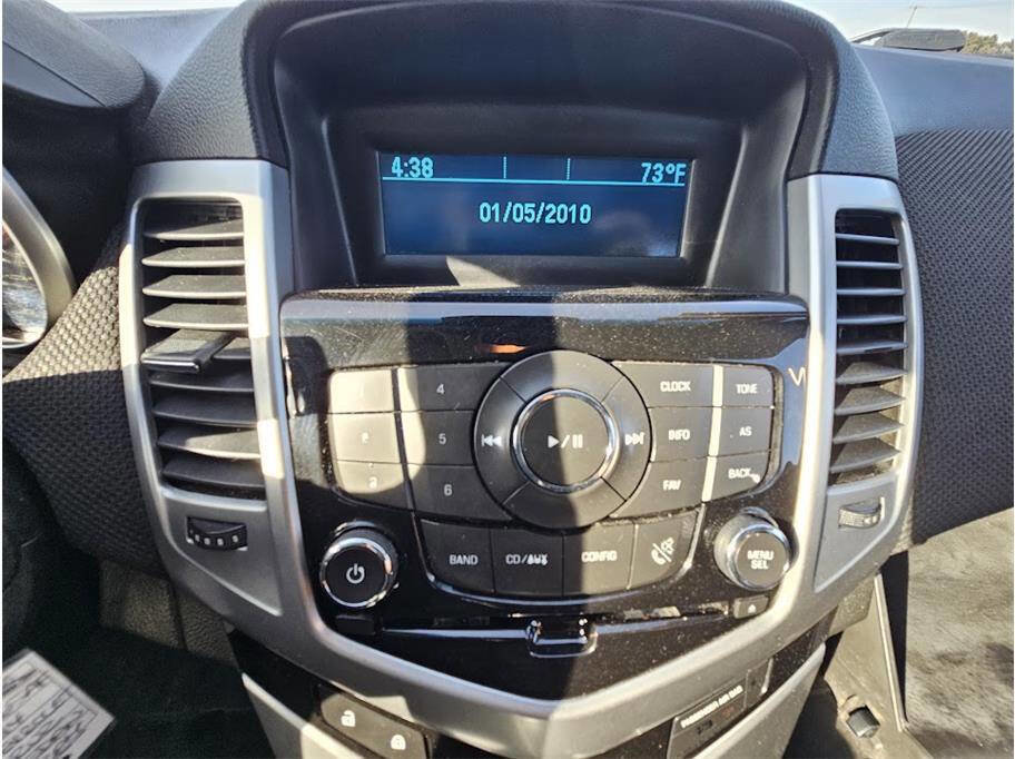 Used 2014 Chevrolet Cruze LT image 23