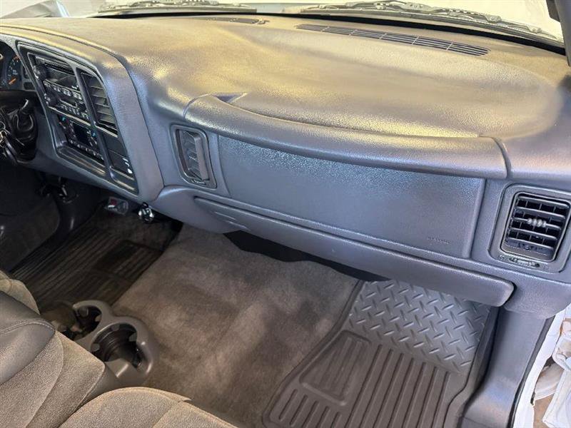 Used 2003 Chevrolet Silverado 2500 LS w/ Skid Plate Package AWD/4WD image 38
