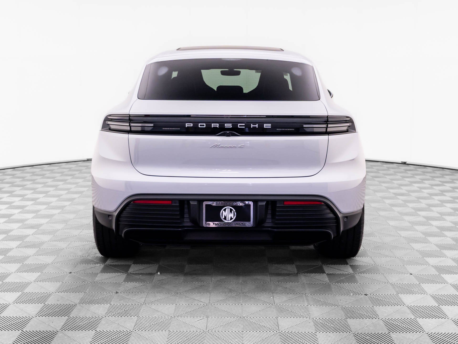 New 2026 Porsche Macan 4 Electric AWD/4WD image 10