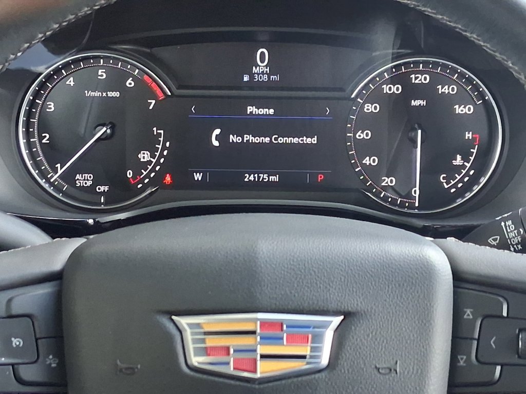 Certified 2024 Cadillac XT6 Luxury w/ LPO, Floor Liner Package FWD image 13