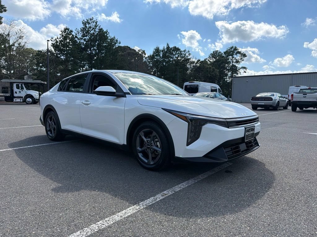 Used 2025 Kia K4 FWD image 4
