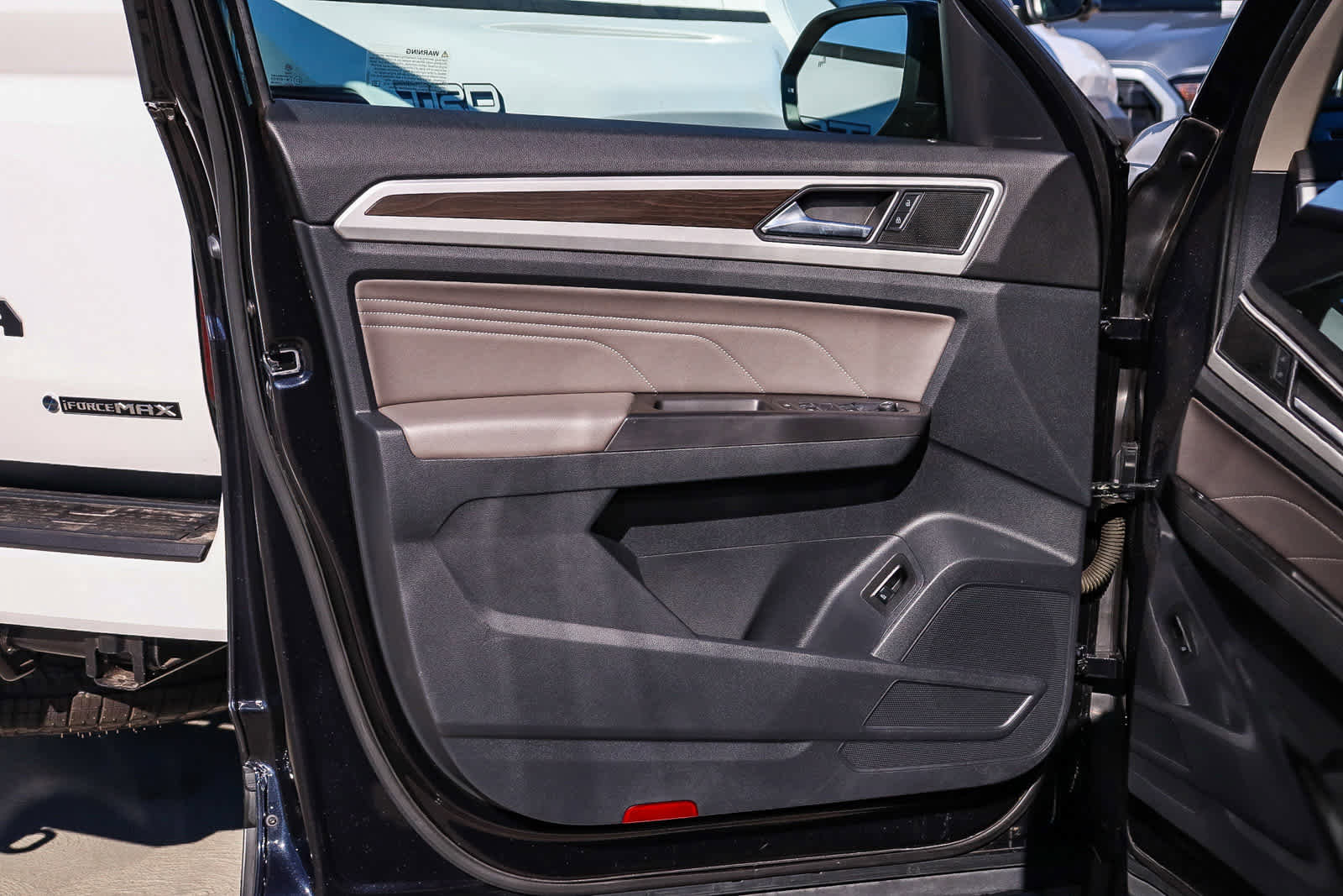 Used 2022 Volkswagen Atlas SE w/ Panoramic Sunroof Package image 24