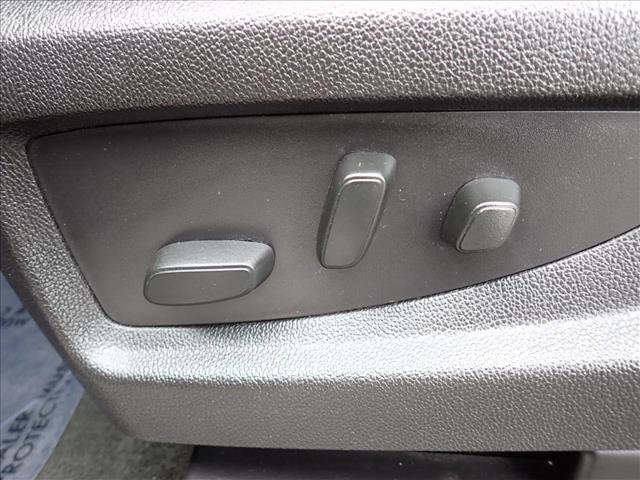 Used 2017 Chevrolet Silverado 1500 LT w/ All Star Edition AWD/4WD image 13