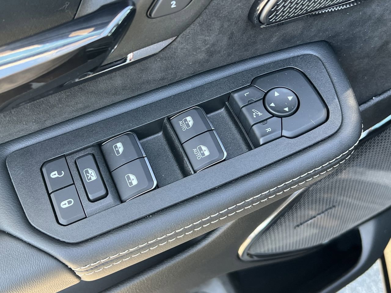 New 2026 RAM 1500 RHO w/ RHO Level 1 Equipment Group image 20