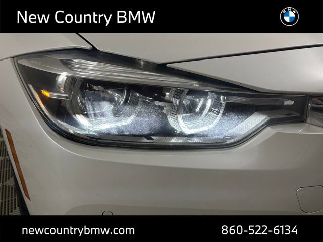 Used 2017 BMW 330i xDrive Sedan AWD/4WD image 28