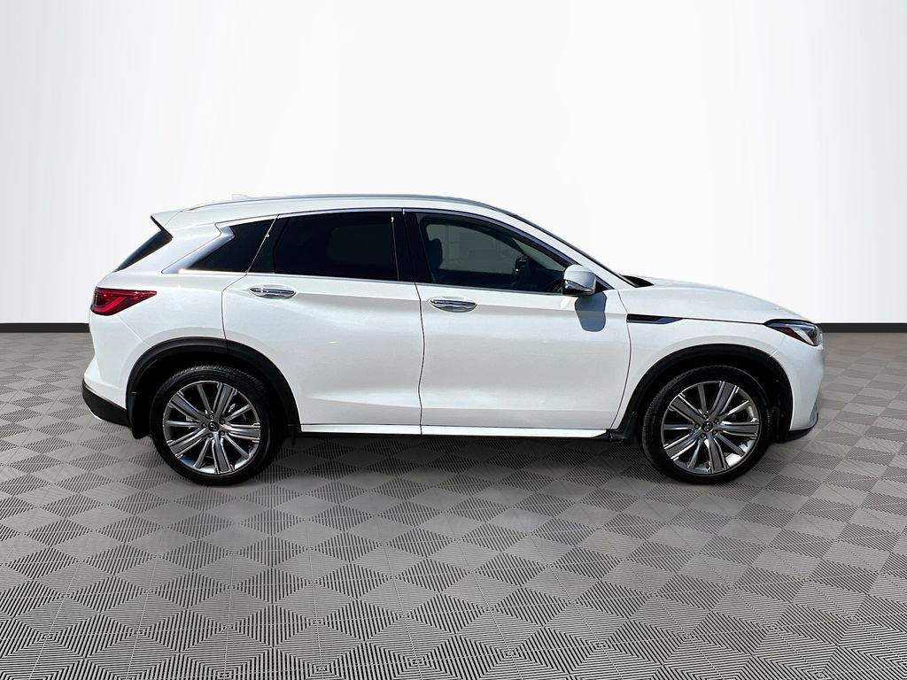 Used 2023 INFINITI QX50 Sensory AWD/4WD image 8