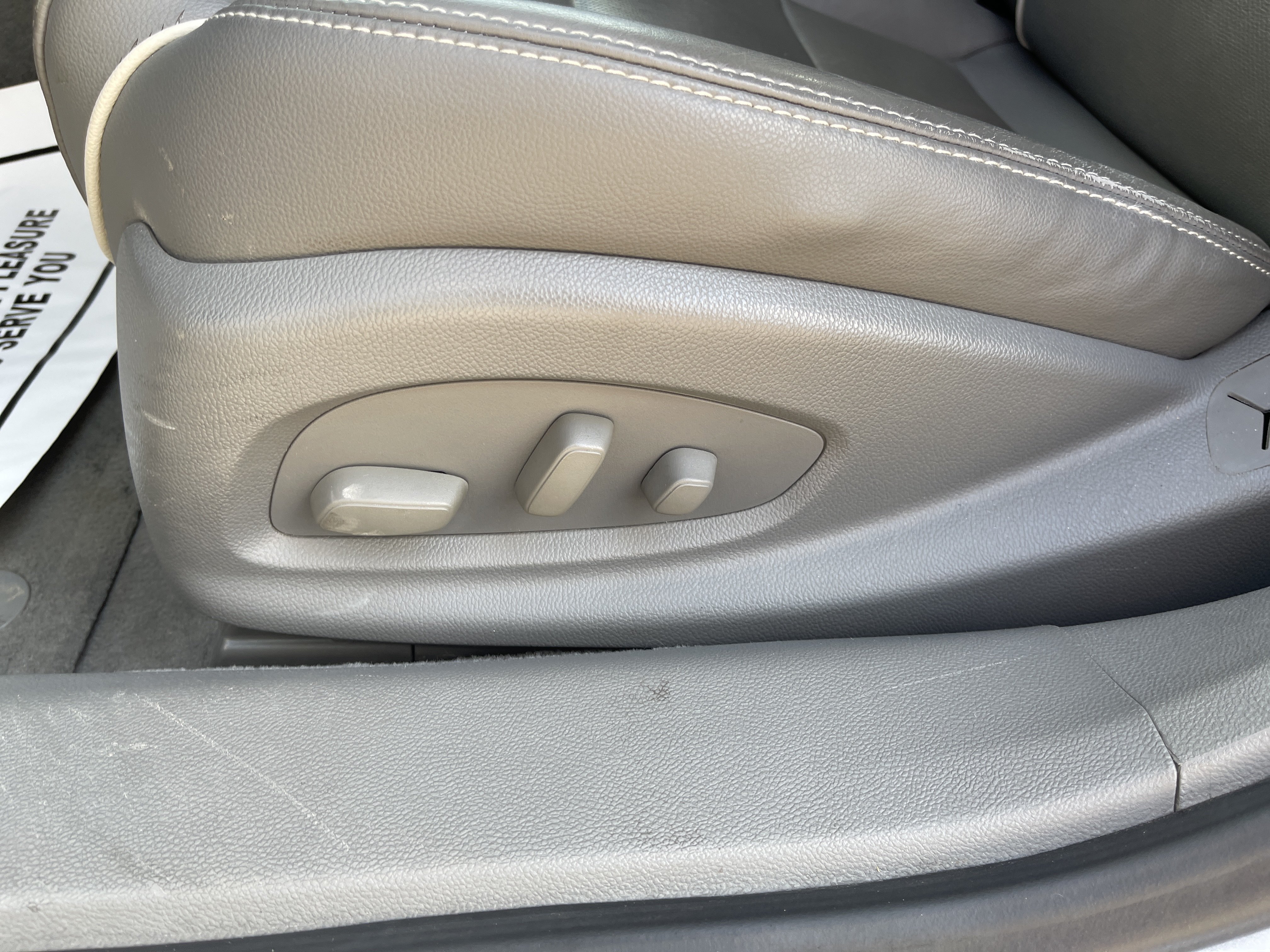 Used 2015 Chevrolet Impala LTZ FWD image 16