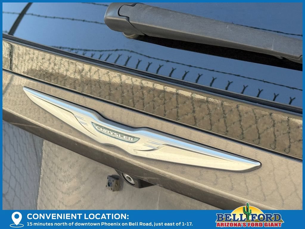 Used 2020 Chrysler Pacifica Limited FWD image 13