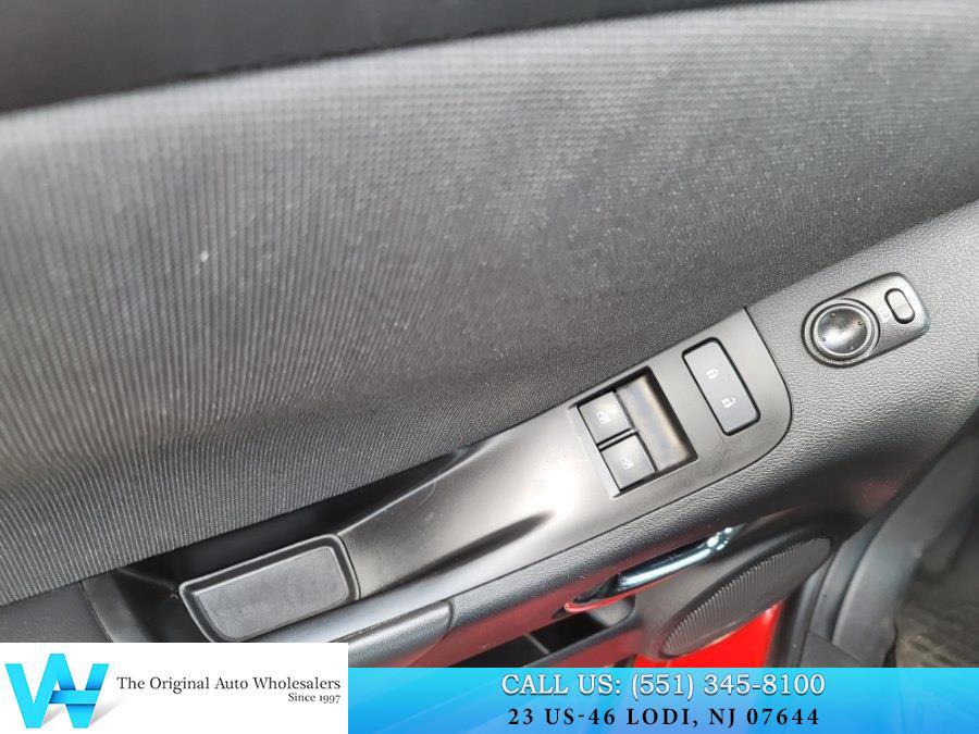 Used 2014 Chevrolet Camaro LT image 10