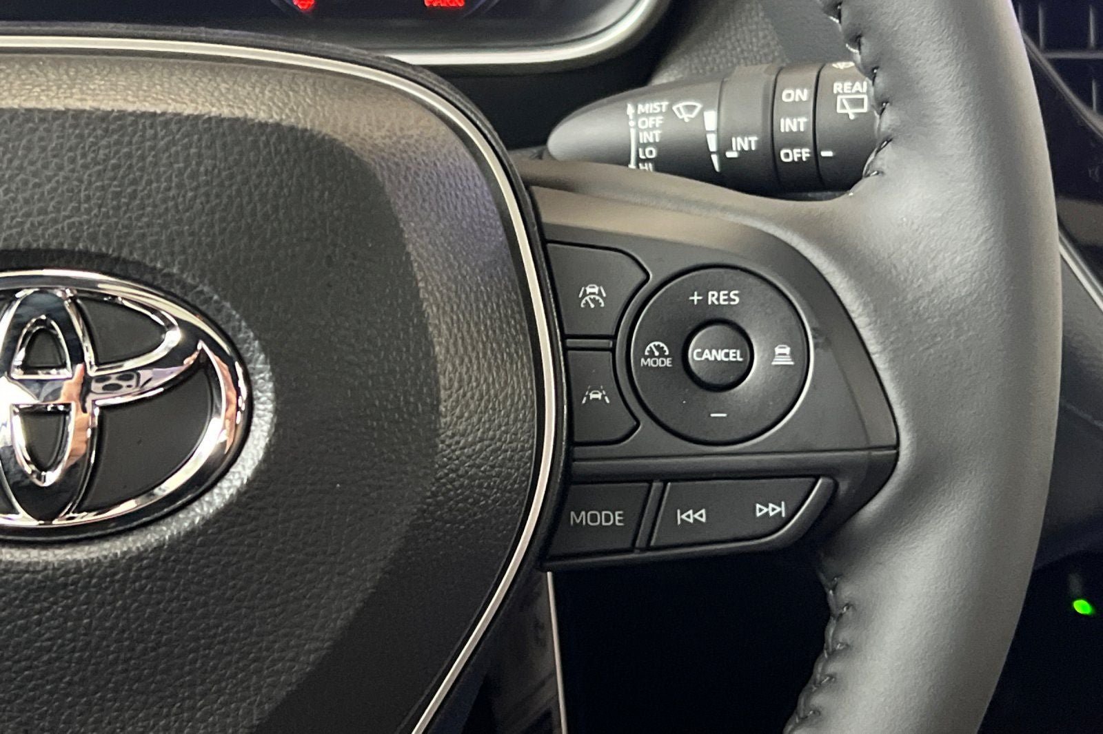 New 2026 Toyota Corolla Cross XLE w/ Convenience Package FWD image 26
