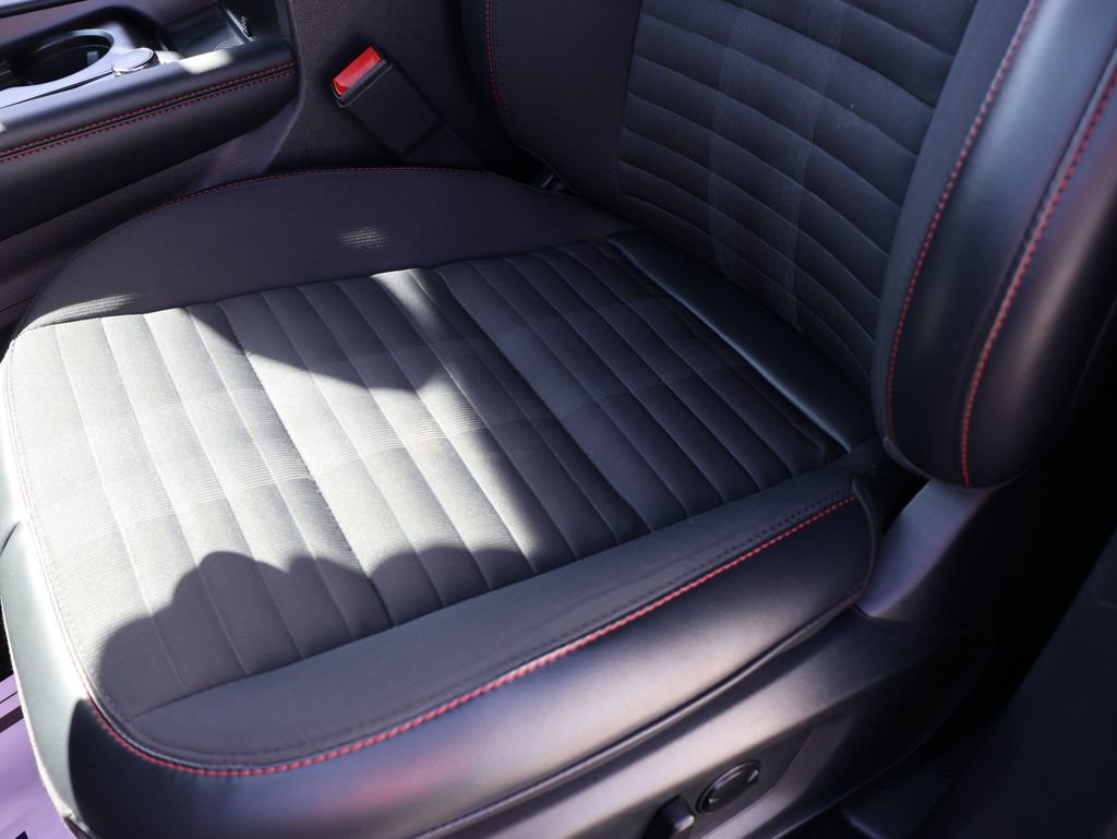 Used 2025 Ford Explorer ST-Line w/ ST-Line Street Pack image 23