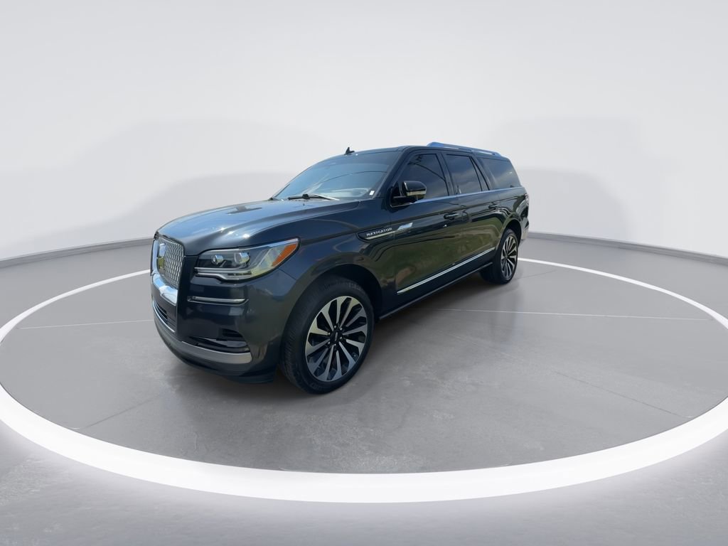 Used 2024 Lincoln Navigator L Reserve AWD/4WD image 4