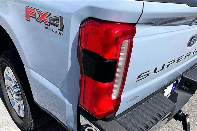 Used 2024 Ford F250 Lariat w/ Chrome Package image 23