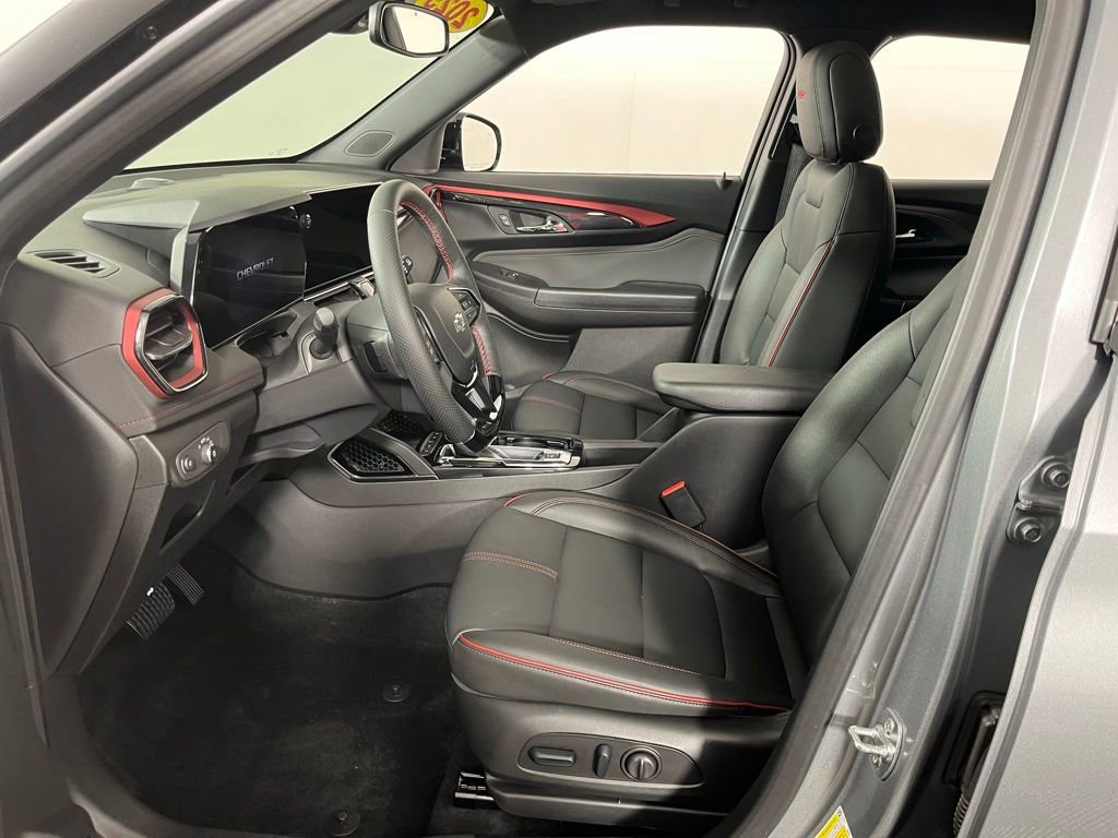 Certified 2025 Chevrolet TrailBlazer RS w/ Convenience Package FWD image 21