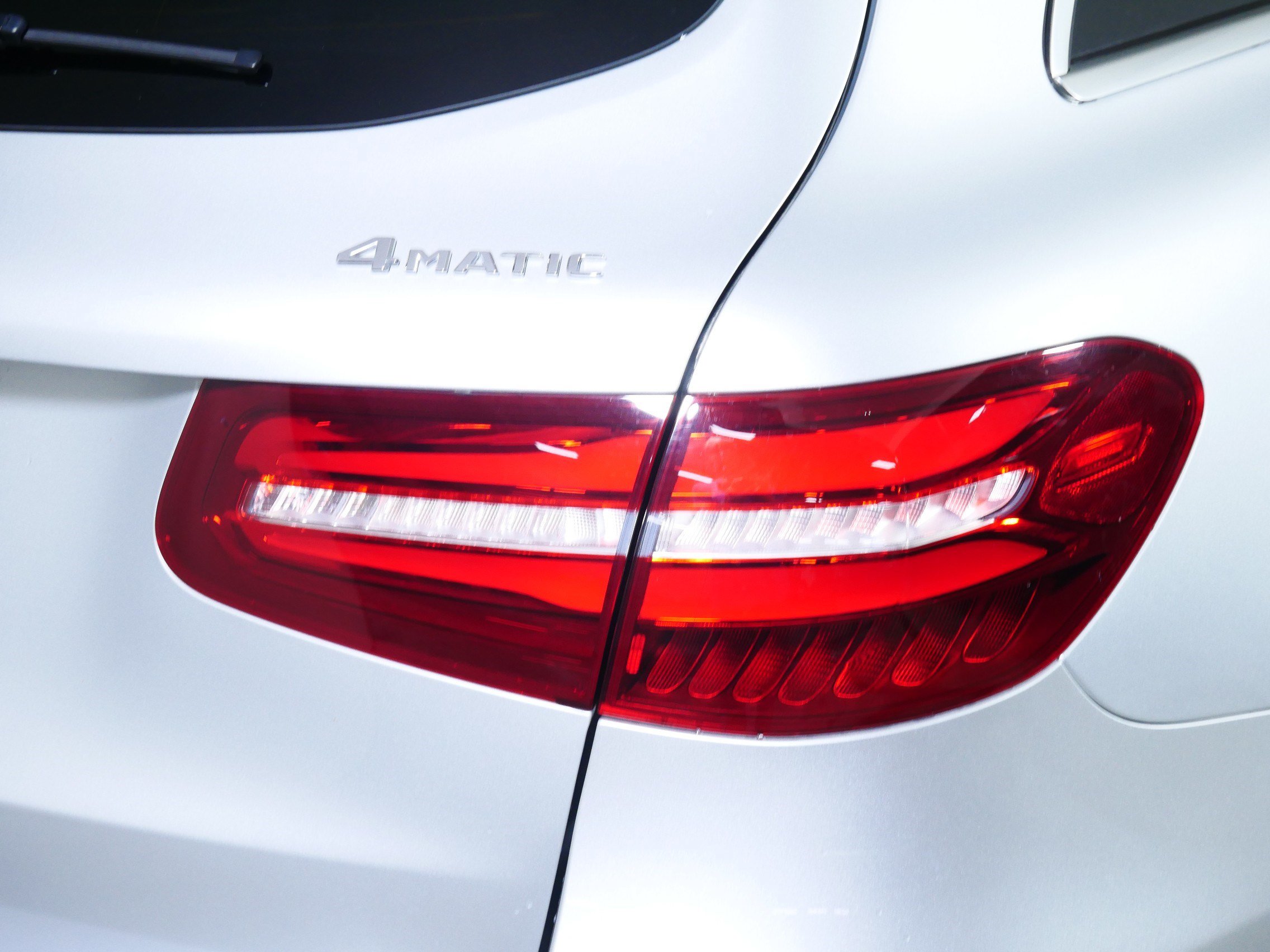 Used 2018 Mercedes-Benz GLC 300 4MATIC image 17