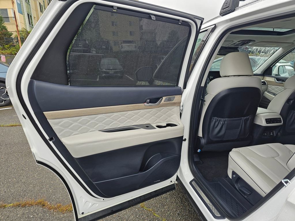 Used 2022 Hyundai Palisade Calligraphy AWD/4WD image 17