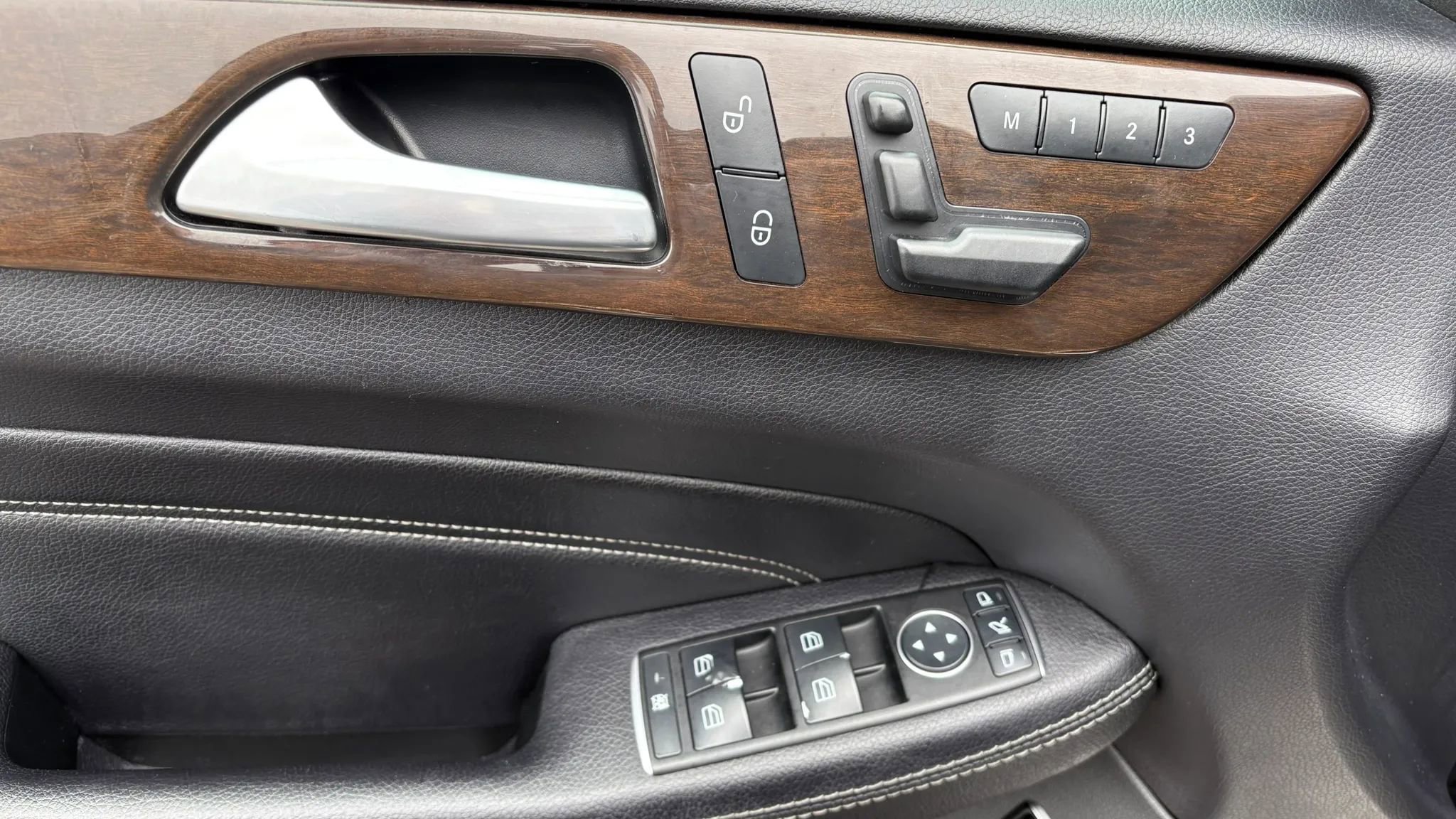 Used 2015 Mercedes-Benz ML 350 4MATIC image 14