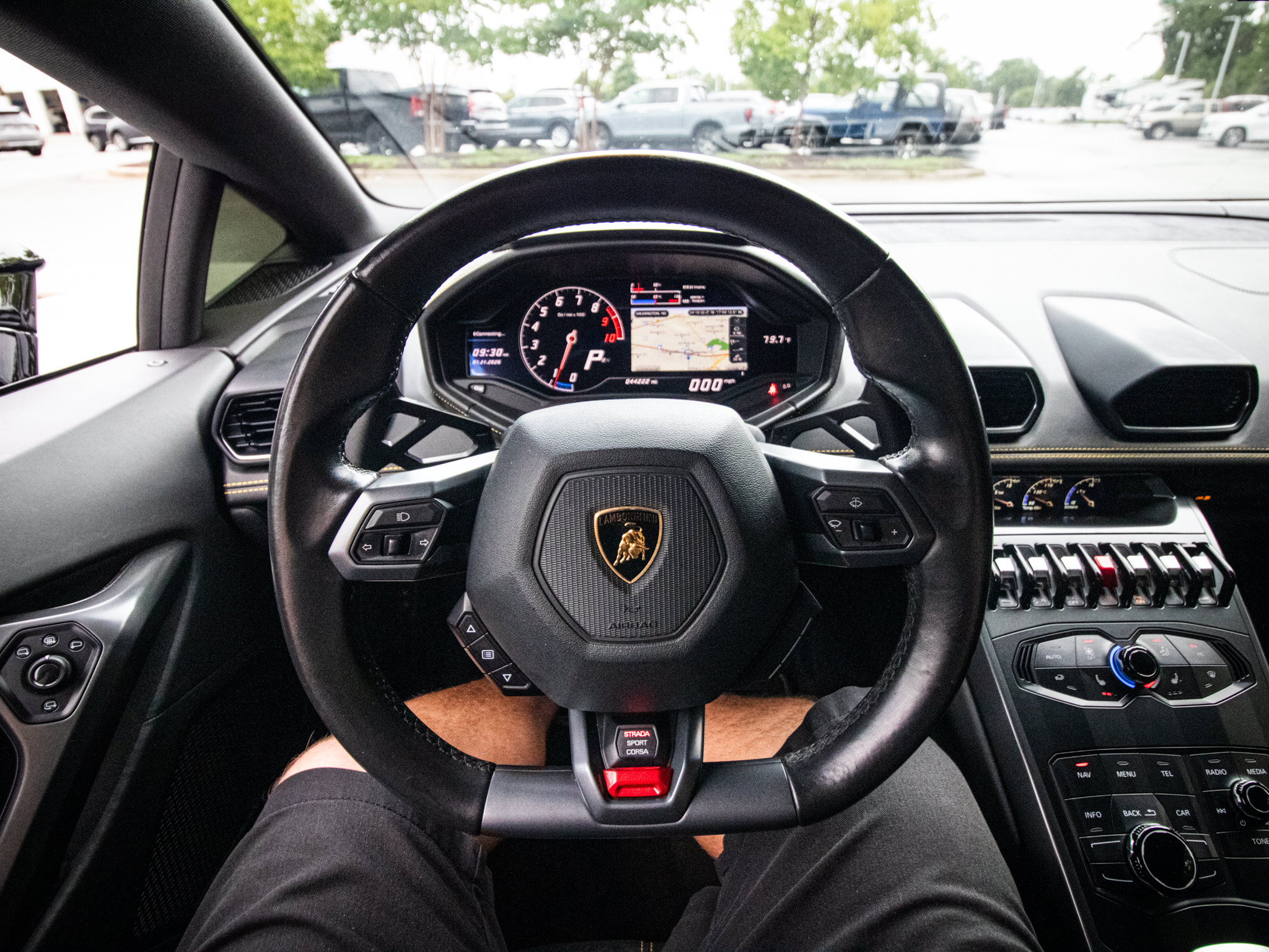 Used 2015 Lamborghini Huracan LP 610-4 AWD/4WD image 17
