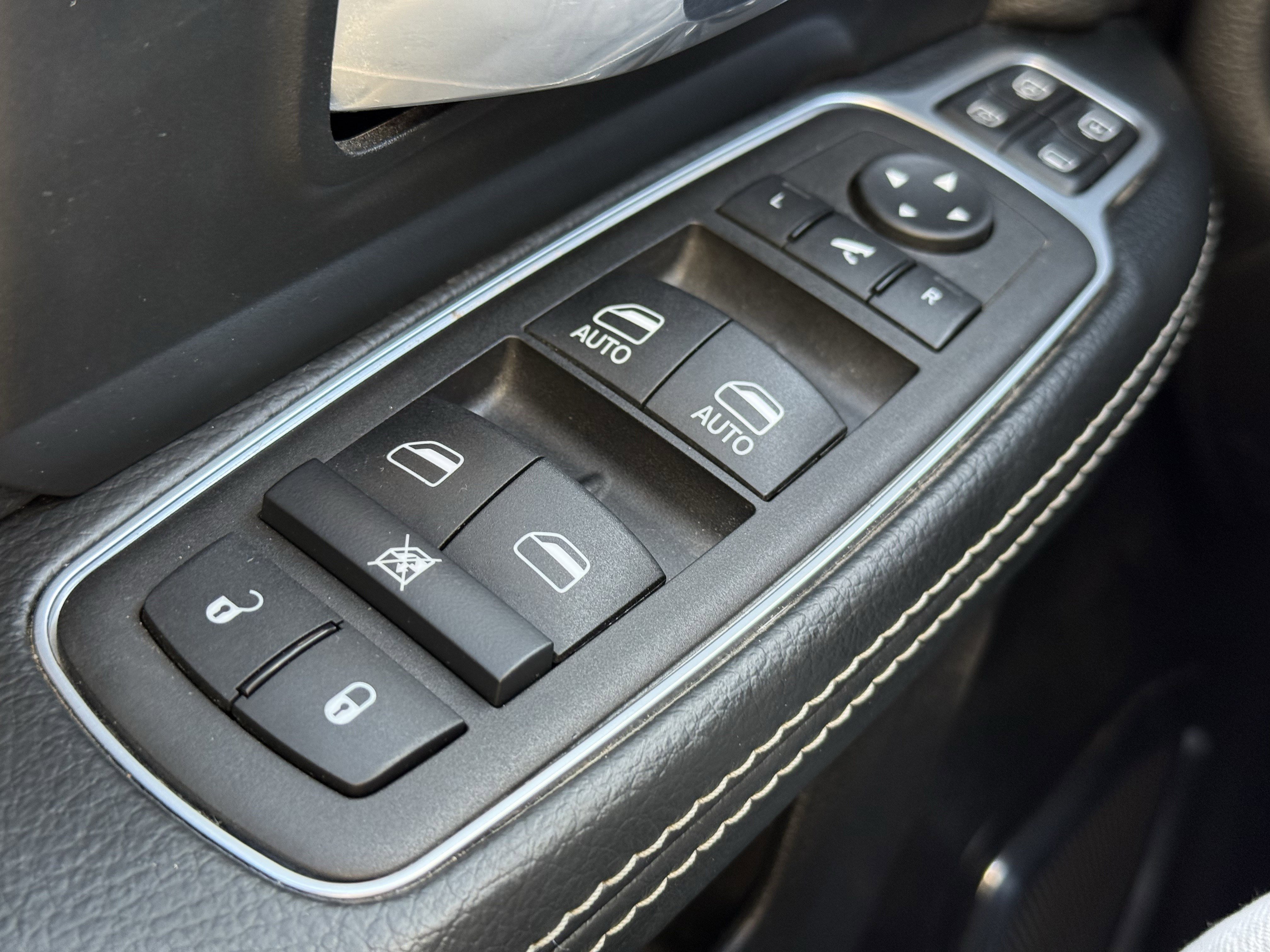 Used 2024 RAM 2500 Laramie image 26