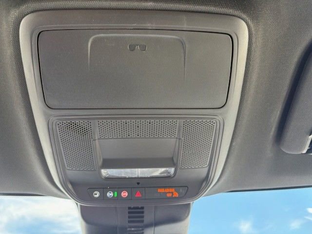 Used 2024 GMC Acadia Elevation FWD image 13